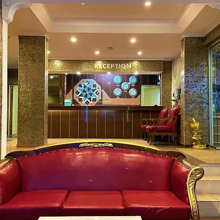 Select Two Bedroom With Pool Kitchen Appartement Alanya