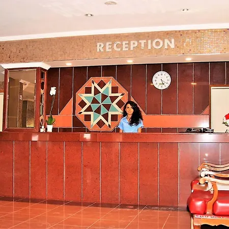 Select Two Bedroom With Pool Kitchen *